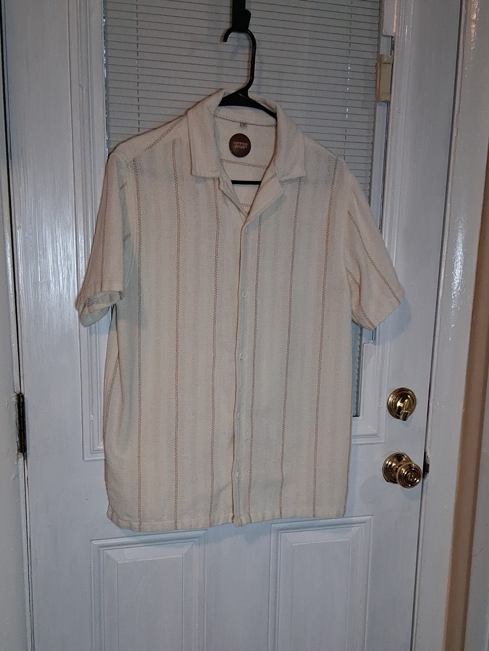 Common People Casual Short Sleeve Button-Up Shirt in Cream with Subtle Stripes
